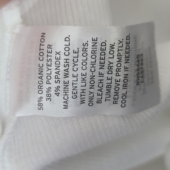 NWT BP Womens Crop Top Ribbed Knit Sleeveless V Neck Stretch White Size Small - Picture 4 of 4